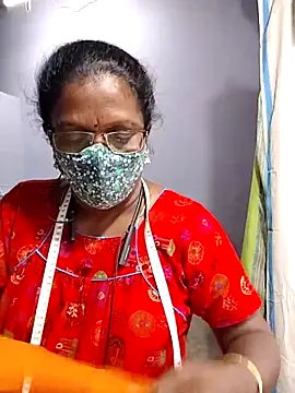 umashreetamil online show from November 18, 8:30 am