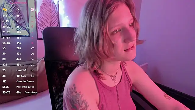 Hailey Foxy online show from December 4, 8:12 am