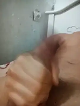 Snapshot of UsualSummer2 chatting on February 1, 10:36 am UsualSummer2 online show from February 1, 10:36 am