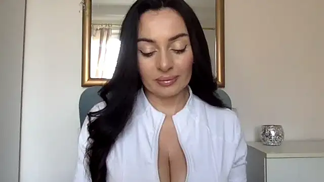 StellaSensual online show from March 4, 8:20 am