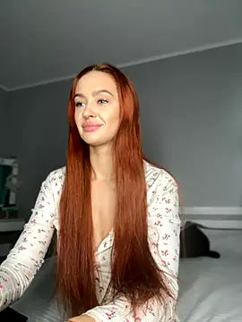 LittleFox    online show from October 22, 6:35 am