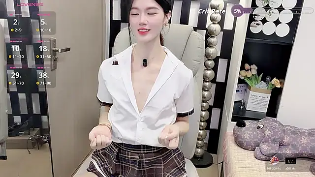 Yueyue-MM online show from May 3, 1:11 am