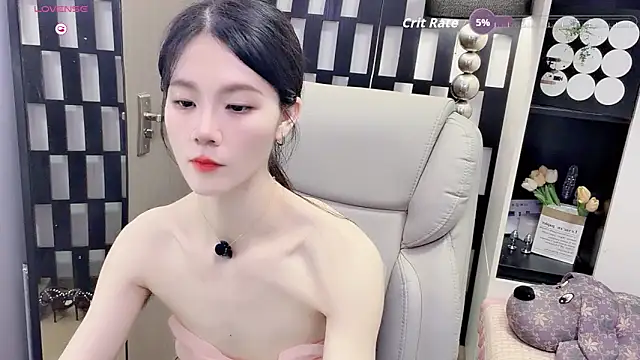 Yueyue-MM online show from May 19, 2:01 pm