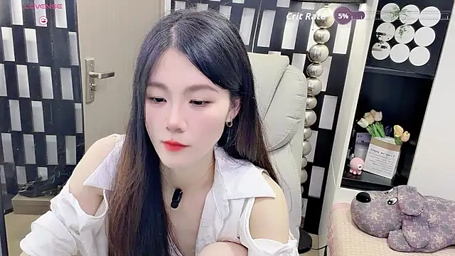 Yueyue-MM online show from May 28, 2:14 pm