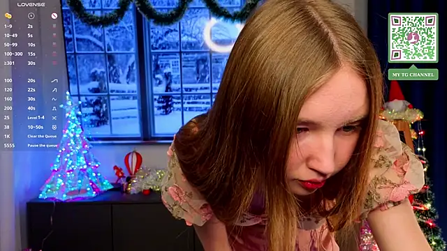 ElfredaTupy online show from December 5, 8:16 pm