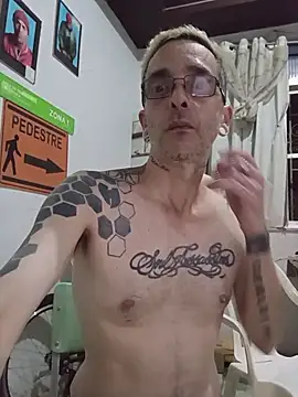 dinho carioca online show from April 8, 4:01 am