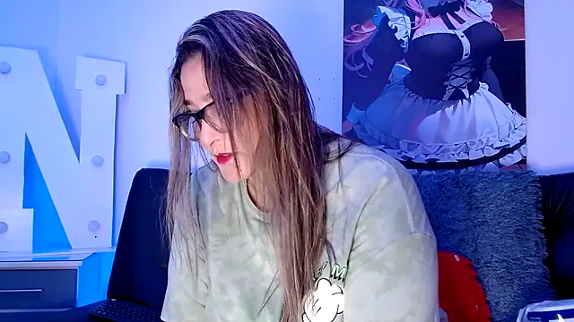 LAHILA COOPERR online show from December 17, 12:33 pm