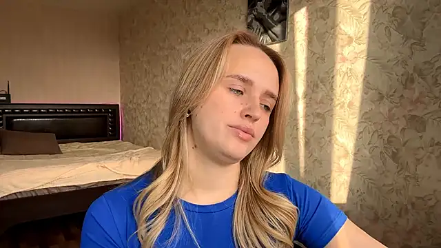 ElisabetLorney online show from November 20, 8:03 am