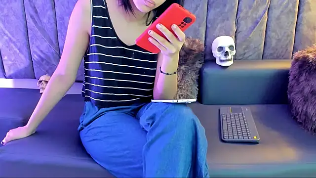 Snapshot of Rowan_Mills chatting on September 23, 8:23 pm Rowan Mills online show from September 23, 8:23 pm