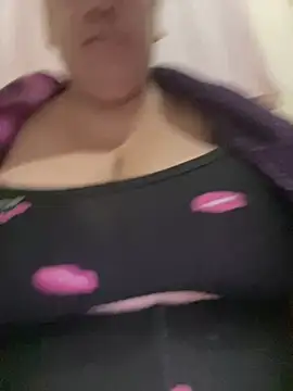 bruna438 online show from April 30, 10:32 am