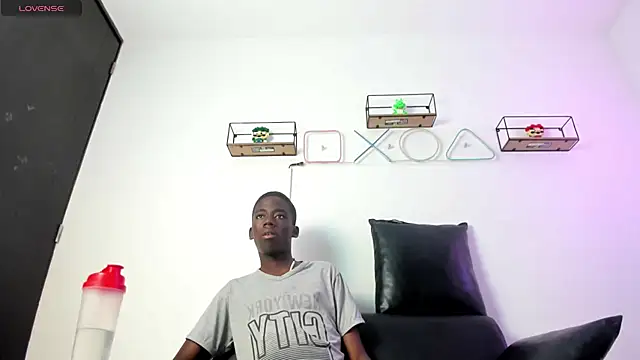 Snapshot of Alan_blacke chatting on September 8, 7:57 pm Alan blacke online show from September 8, 7:57 pm