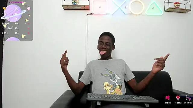 Snapshot of Alan_blacke chatting on September 22, 8:11 pm Alan blacke online show from September 22, 8:11 pm