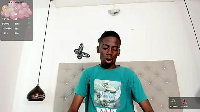 Snapshot of Alan_blacke chatting on November 7, 7:58 pm Alan blacke online show from November 7, 7:58 pm