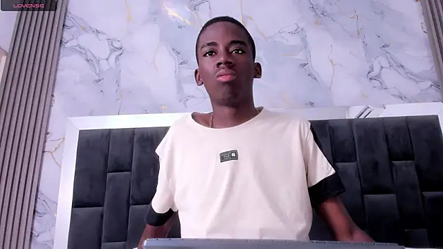 Snapshot of Alan_blacke chatting on November 26, 1:12 pm Alan blacke online show from November 26, 1:12 pm