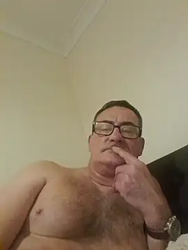 Snapshot of goldenman59 chatting on October 11, 10:30 pm goldenman59 online show from October 11, 10:30 pm