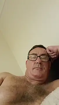 Snapshot of goldenman59 chatting on October 14, 11:05 pm goldenman59 online show from October 14, 11:05 pm