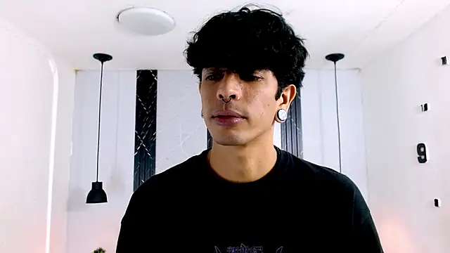 Franvill Trato online show from December 14, 6:45 pm