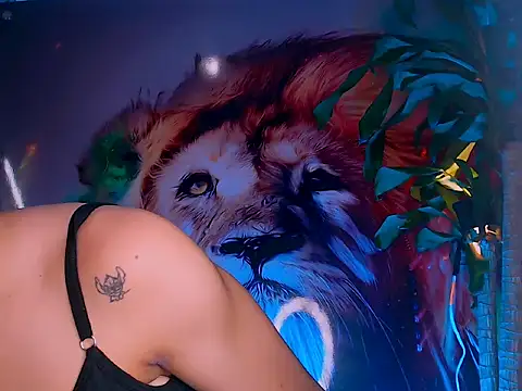 Snapshot of Cristal_Gem1 chatting on October 28, 4:38 am Cristal Gem1 online show from October 28, 4:38 am