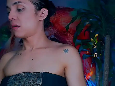 Snapshot of Cristal_Gem1 chatting on November 4, 10:42 pm Cristal Gem1 online show from November 4, 10:42 pm