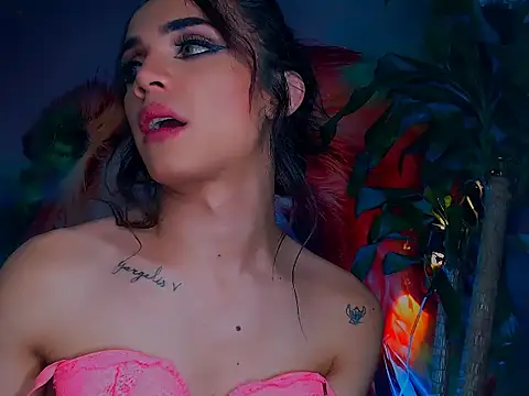 Snapshot of Cristal_Gem1 chatting on November 5, 10:48 am Cristal Gem1 online show from November 5, 10:48 am