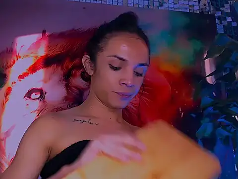 Snapshot of Cristal_Gem1 chatting on November 18, 11:58 am Cristal Gem1 online show from November 18, 11:58 am