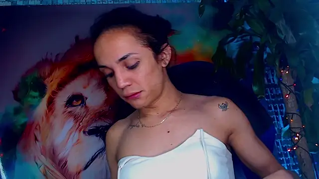 Snapshot of Cristal_Gem1 chatting on December 14, 4:12 pm Cristal Gem1 online show from December 14, 4:12 pm