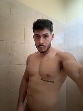 Snapshot of Darg98 chatting on October 7, 10:18 pm Darg98 online show from October 7, 10:18 pm