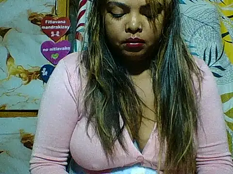 Snapshot of SEXY_METISE chatting on May 29, 2:09 am SEXY METISE online show from May 29, 2:09 am