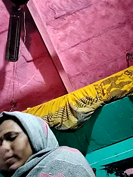 Pooja750 online show from November 9, 11:58 pm