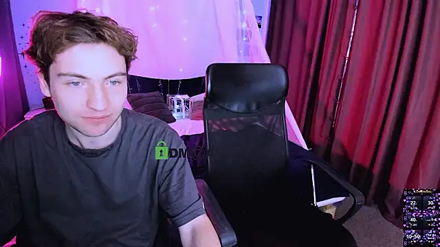 Snapshot of joseph_bear_ chatting on February 2, 8:07 pm joseph bear online show from February 2, 8:07 pm