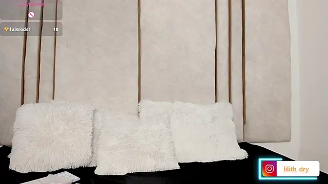 Lilith dry online show from September 15, 12:49 pm