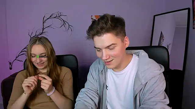 keylas moan online show from November 8, 1:22 pm