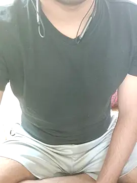 Snapshot of riyamore9623 chatting on November 8, 7:19 am riyamore9623 online show from November 8, 7:19 am