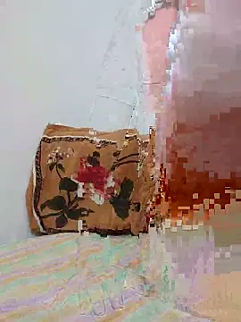 Snapshot of riyamore9623 chatting on March 8, 7:45 am riyamore9623 online show from March 8, 7:45 am