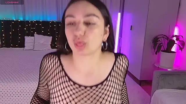 Snapshot of Lola_Sparks chatting on September 20, 6:25 am Lola Sparks online show from September 20, 6:25 am