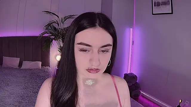 Snapshot of Lola_Sparks chatting on October 2, 4:30 am Lola Sparks online show from October 2, 4:30 am