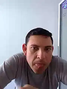 Snapshot of Az-09Ga chatting on November 13, 4:28 pm Az-09Ga online show from November 13, 4:28 pm