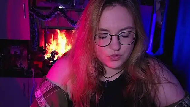 Snapshot of ZayaRush chatting on February 19, 1:29 pm ZayaRush online show from February 19, 1:29 pm