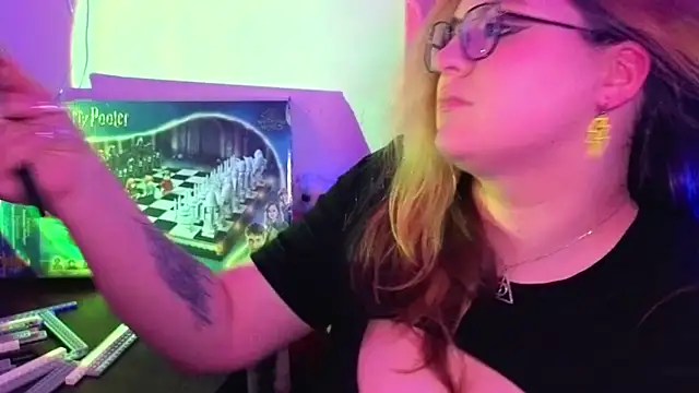 Snapshot of ZayaRush chatting on February 22, 7:45 pm ZayaRush online show from February 22, 7:45 pm