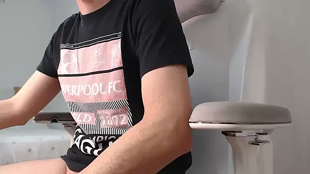 delgadopollon1991 online show from December 21, 6:26 pm