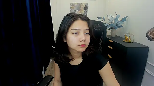 Snapshot of ElliVensda chatting on September 16, 7:26 pm ElliVensda online show from September 16, 7:26 pm