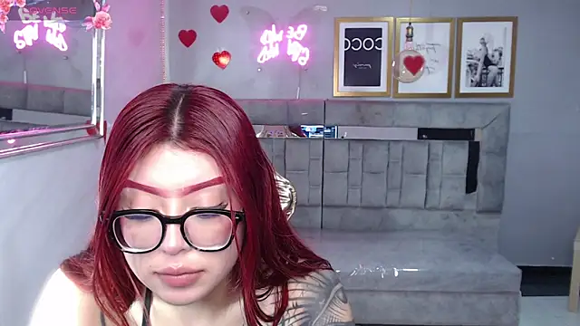 Red Bunny v online show from March 8, 1:14 am