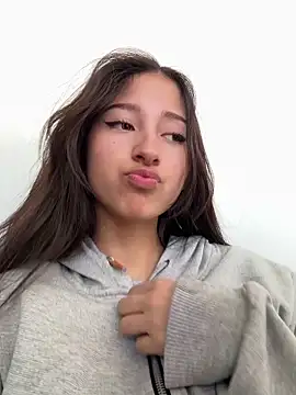 GiselleFever online show from December 5, 6:37 pm