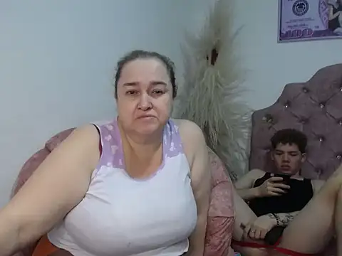 Snapshot of brutal_dirty_sex chatting on March 29, 11:27 pm brutal dirty sex online show from March 29, 11:27 pm