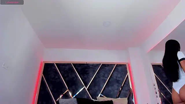 SusanaHenao online show from September 30, 7:08 pm