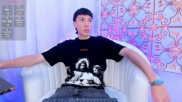 LittleDanny  online show from March 19, 3:05 pm