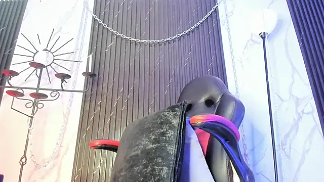 Tatis   online show from November 24, 7:35 pm