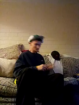 jizzyglizzy92 online show from April 10, 10:31 am