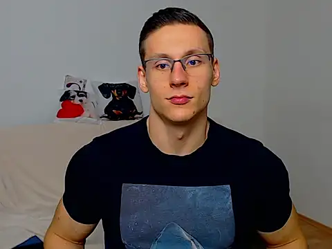 ZeinMiracles online show from October 2, 5:53 pm