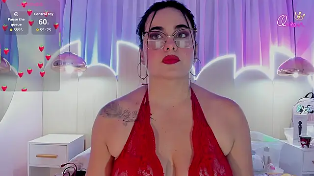 sofiiacarson online show from February 19, 7:43 pm